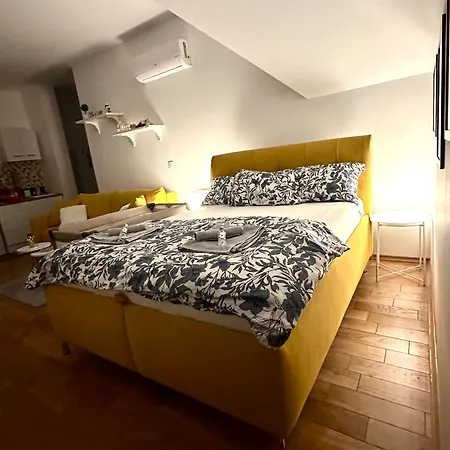 Apartman Jelena Apartment *